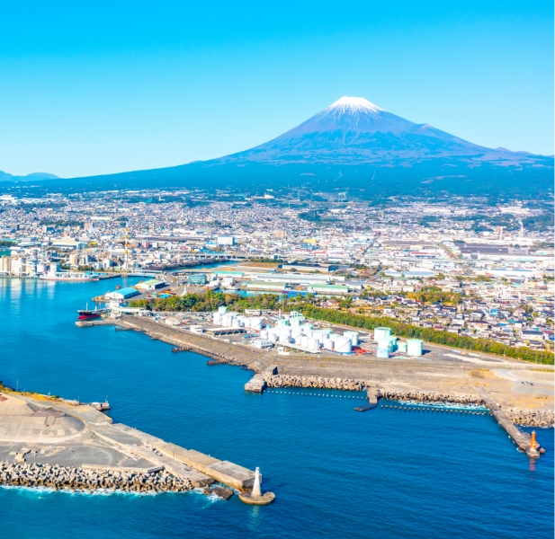 地域密着75年／年間100件以上の施工実績
