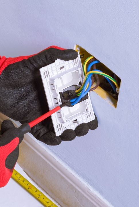 照明・コンセント設備の点検・更新等